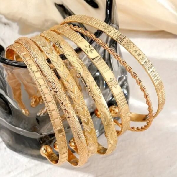 conjunto de 7 pulseras doradas boho chic